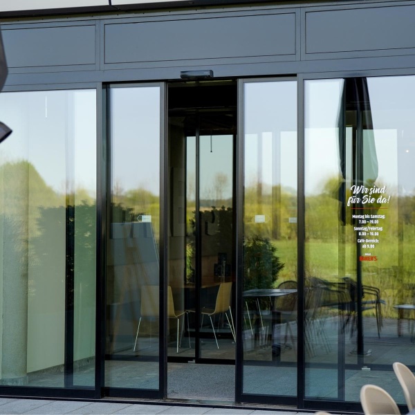 Автоматическая двустворчатая раздвижная дверь dk teck DK120